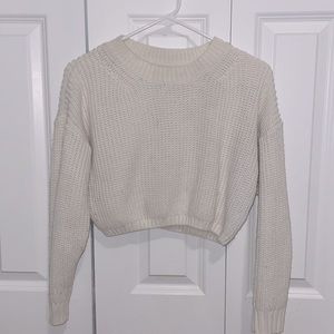 White Long sleeve Cropped Knitted Sweater